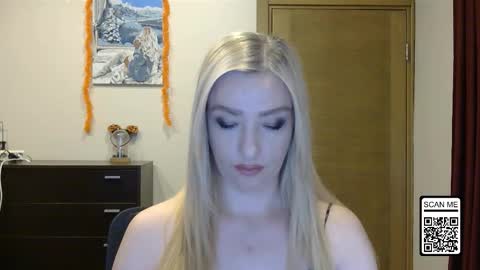 Snapshot of wild_silk_desire chatting on November 2025 03:02:01 PM Alina online show from November 2025 03:02:01 PM