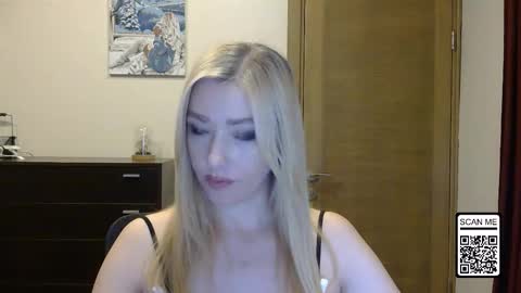 Snapshot of wild_silk_desire chatting on November 2025 02:29:01 PM Alina online show from November 2025 02:29:01 PM