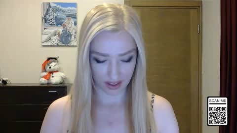 Snapshot of wild_silk_desire chatting on November 2025 02:55:02 PM Alina online show from November 2025 02:55:02 PM