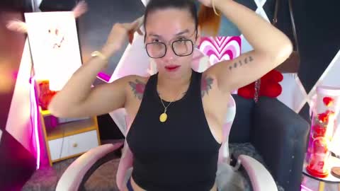Snapshot of wildasianhorsecockts chatting on May 2026 07:03:01 AM Chachi online show from May 2026 07:03:01 AM