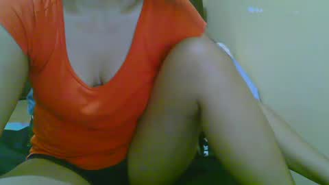 Snapshot of wildcamille chatting on January 2025 08:19:02 AM camille online show from January 2025 08:19:02 AM