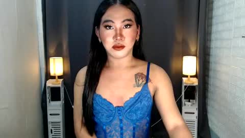 Lianelaiza online show from April 2026 11:44:02 AM