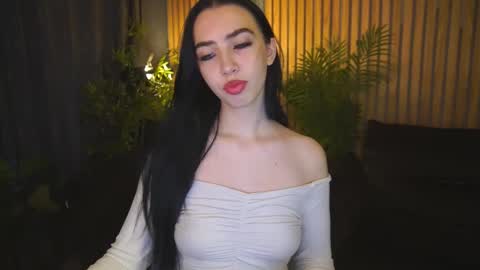 Snapshot of wildkittenx_ chatting on October 2025 05:52:01 AM Alena online show from October 2025 05:52:01 AM