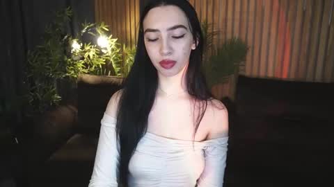 Snapshot of wildkittenx_ chatting on November 2025 07:19:02 AM Alena online show from November 2025 07:19:02 AM