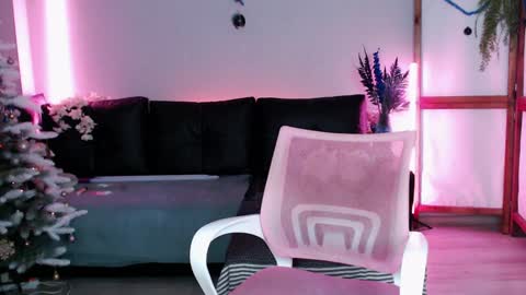 Snapshot of wildorchid_ chatting on January 2025 05:41:02 AM Master Kieran hehim online show from January 2025 05:41:02 AM