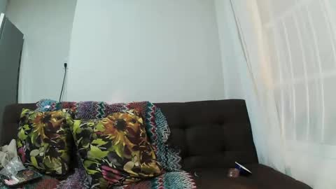 Wild Strawberry online show from January 2025 05:59:02 AM