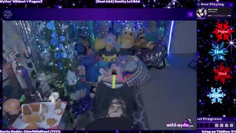 Snapshot of wildwylie chatting on December 2025 03:12:03 AM Wylie Wanderlust online show from December 2025 03:12:03 AM