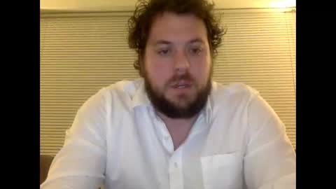 Snapshot of williambeats chatting on March 2025 03:41:01 AM will i am online show from March 2025 03:41:01 AM