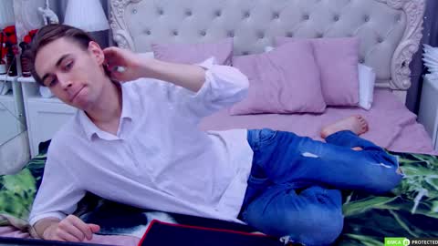 Snapshot of williamdyson chatting on November 2025 03:08:02 AM William online show from November 2025 03:08:02 AM