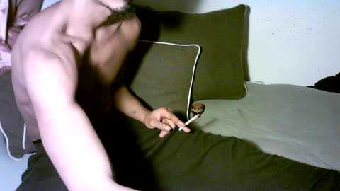 Snapshot of willingwillwet chatting on December 2024 02:12:02 AM Call me Babe online show from December 2024 02:12:02 AM