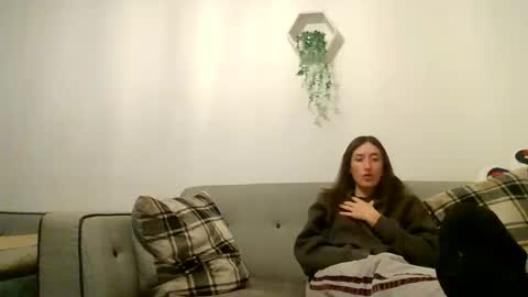 willy_est_95 online show from November 2025 02:00:02 AM