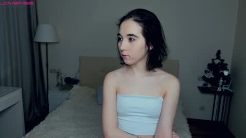 Snapshot of wine_on_lips chatting on January 2025 07:09:02 AM Amalia and Mia online show from January 2025 07:09:02 AM