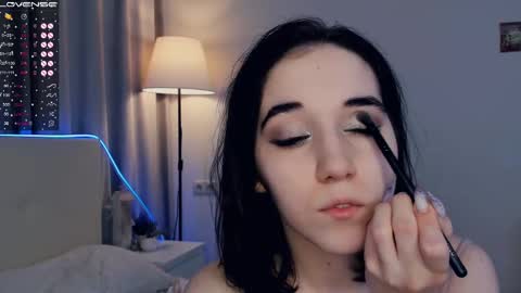 Snapshot of wine_on_lips chatting on February 2025 01:33:01 PM Amalia and Mia online show from February 2025 01:33:01 PM