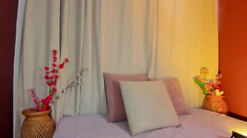 Wini Fer online show from November 2025 01:17:02 PM