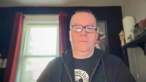 Snapshot of wintyr chatting on October 2025 04:24:02 PM wintyr online show from October 2025 04:24:02 PM