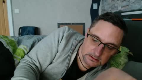 Dirty online show from November 2025 12:18:01 PM