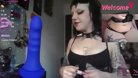 Snapshot of wispytheclown chatting on November 2025 08:52:01 PM Wispy online show from November 2025 08:52:01 PM