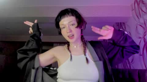 Snapshot of witches_curves chatting on December 2024 08:36:01 PM Nemo online show from December 2024 08:36:01 PM