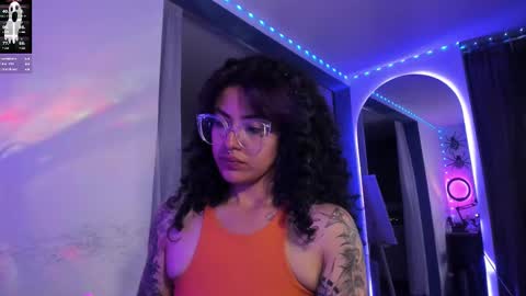     Luna Violeta  A r t i s t  online show from March 2025 05:12:01 AM