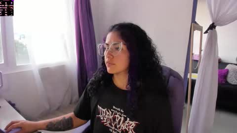     Luna Violeta  A r t i s t  online show from September 2025 09:19:01 PM