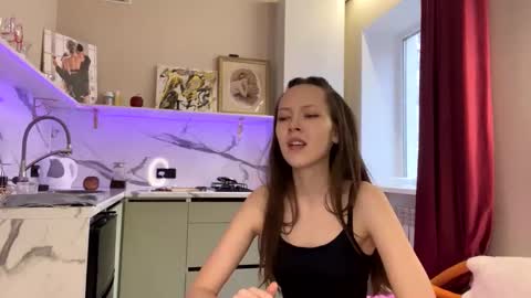 Snapshot of withlovebella chatting on January 2025 11:15:02 AM Isobelle online show from January 2025 11:15:02 AM