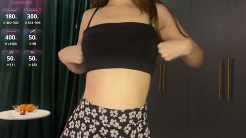 Snapshot of withlovebella chatting on February 2025 01:39:02 PM Isobelle online show from February 2025 01:39:02 PM