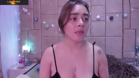 Andrea  online show from October 2025 05:01:01 PM