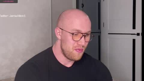 Snapshot of wlademarbergs chatting on October 2025 12:05:01 PM Wlademar online show from October 2025 12:05:01 PM