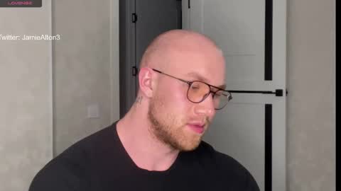 Snapshot of wlademarbergs chatting on October 2025 08:52:01 PM Wlademar online show from October 2025 08:52:01 PM