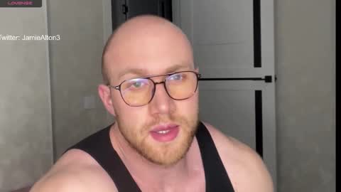 Snapshot of wlademarbergs chatting on October 2025 12:33:01 PM Wlademar online show from October 2025 12:33:01 PM