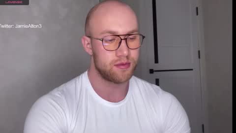 Snapshot of wlademarbergs chatting on November 2025 04:45:02 AM Wlademar online show from November 2025 04:45:02 AM