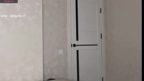 Snapshot of wlademarbergs chatting on November 2025 12:57:01 AM Wlademar online show from November 2025 12:57:01 AM