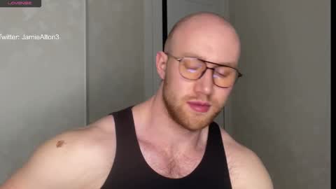 Snapshot of wlademarbergs chatting on December 2025 03:02:01 AM Wlademar online show from December 2025 03:02:01 AM