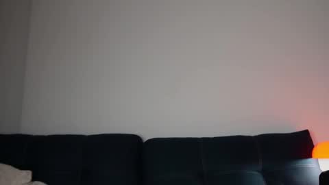 wladilia online show from December 2025 08:49:02 PM