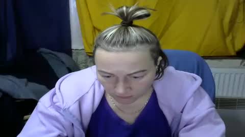 wleslymosw online show from December 2024 07:10:01 PM