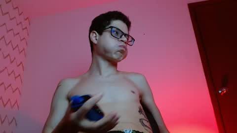  W O L F  online show from January 2026 11:02:02 AM