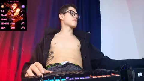  W O L F  online show from February 2026 12:02:02 PM