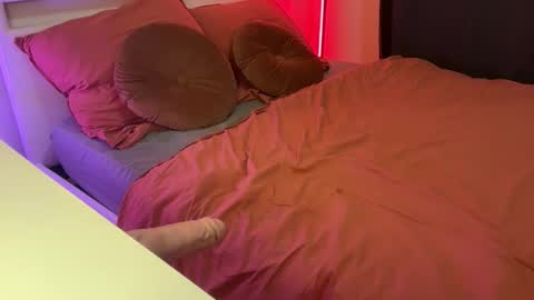 Sweetdog online show from June 2026 06:47:01 PM