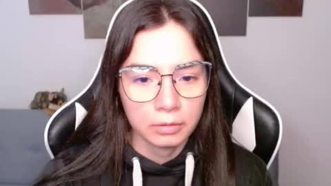 Alex online show from April 2026 09:24:01 PM