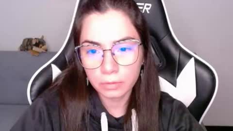 Alex online show from April 2026 03:06:01 AM