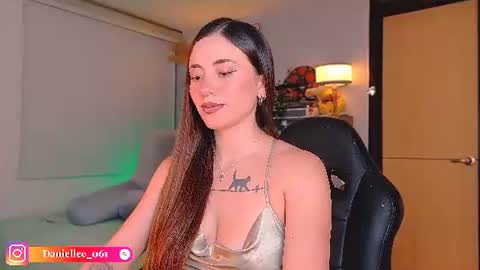 Snapshot of wolfsfoster chatting on July 2026 05:02:02 AM online show from July 2026 05:02:02 AM
