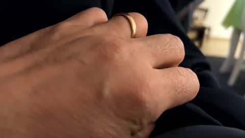 wolfyy1980 online show from April 2026 07:47:02 PM