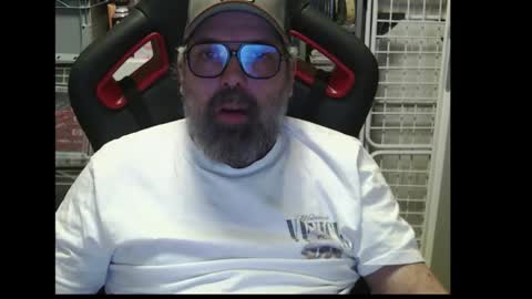 Snapshot of womenizzeer chatting on February 2026 12:29:02 AM Adam online show from February 2026 12:29:02 AM