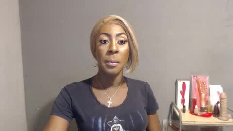 SHENIEL RODRIGUEZ online show from March 2026 02:37:01 AM