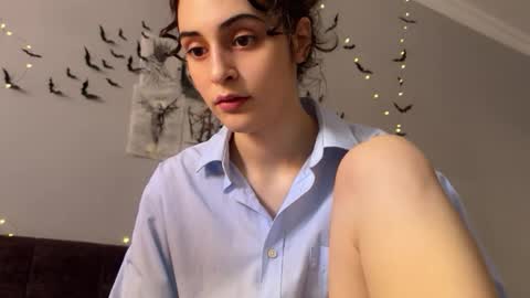 Stia online show from October 2025 06:06:02 AM