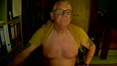 Snapshot of wonneprop10 chatting on September 2025 05:01:02 PM Always Horny online show from September 2025 05:01:02 PM