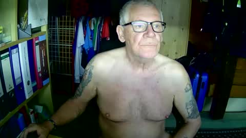 Snapshot of wonneprop10 chatting on May 2026 11:05:02 AM Always Horny online show from May 2026 11:05:02 AM