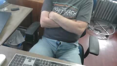 woodworker6473 online show from March 2026 01:29:02 PM