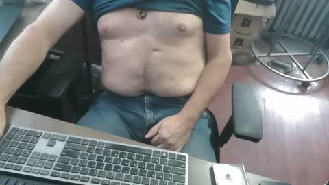 woodworker6473 online show from March 2026 01:49:01 PM