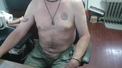 Snapshot of woodworker6473 chatting on July 2026 02:43:01 PM woodworker6473 online show from July 2026 02:43:01 PM